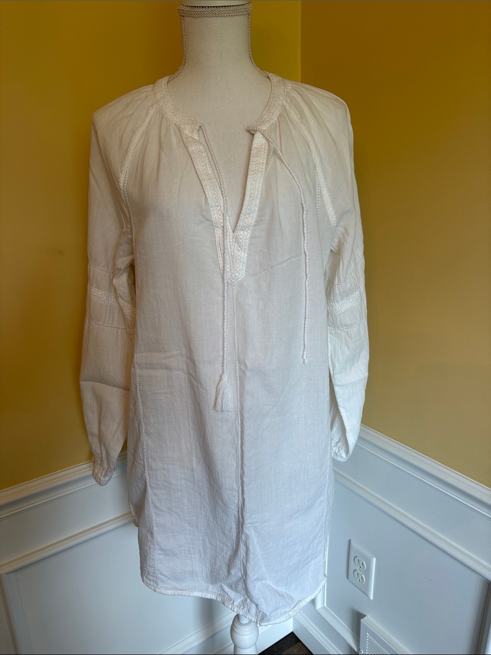 H&M White Lightweight Peasant Blouse